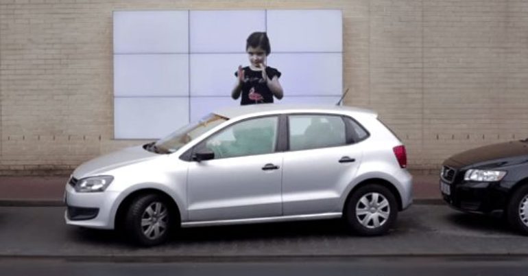Fiat Parking Billboard Features OOH Versatility